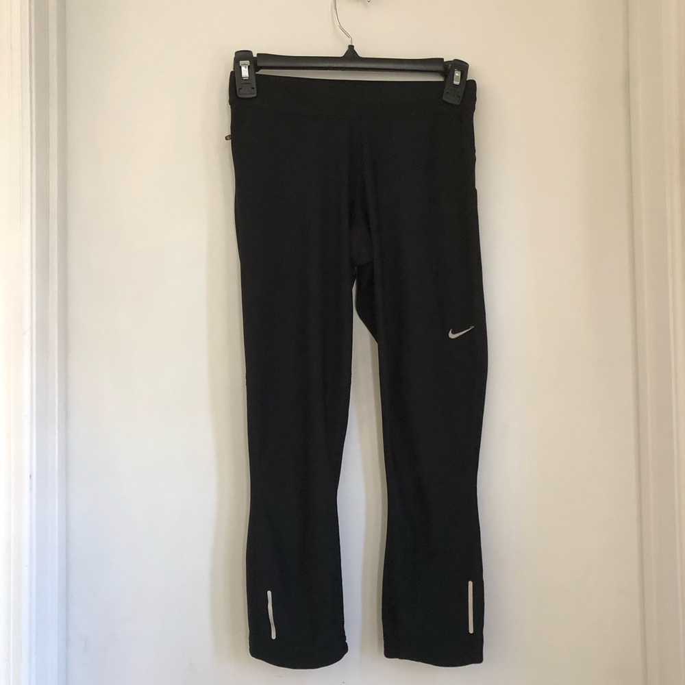 Nike Black Just Do It Cropped Leggings
